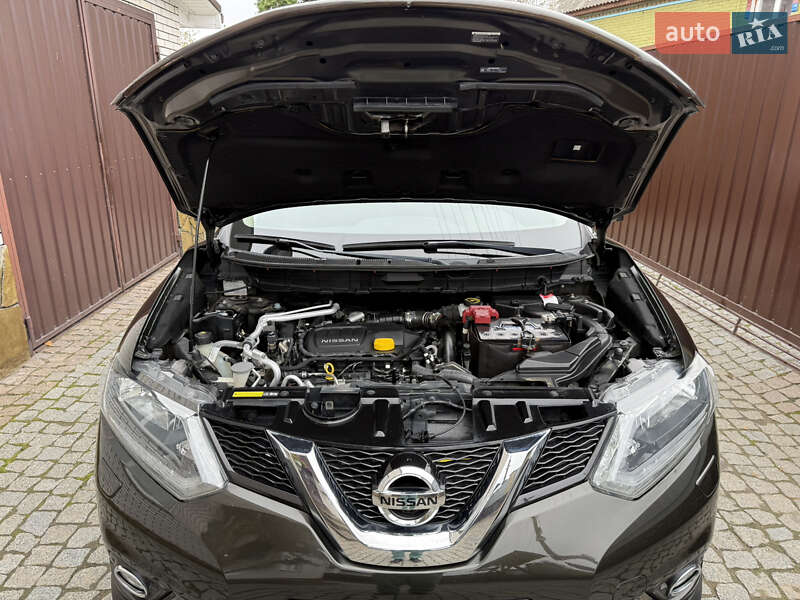 Позашляховик / Кросовер Nissan X-Trail 2017 в Вінниці