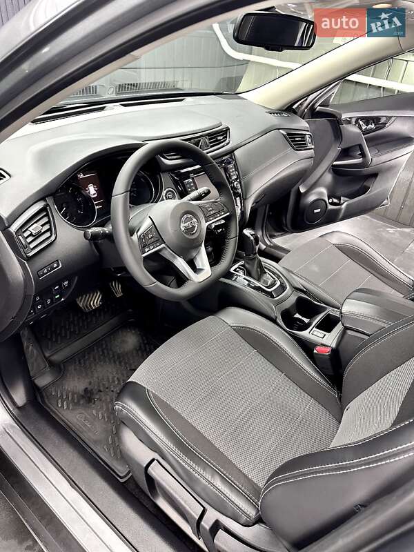 Внедорожник / Кроссовер Nissan X-Trail 2017 в Тернополе