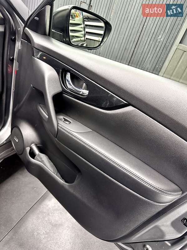 Внедорожник / Кроссовер Nissan X-Trail 2017 в Тернополе