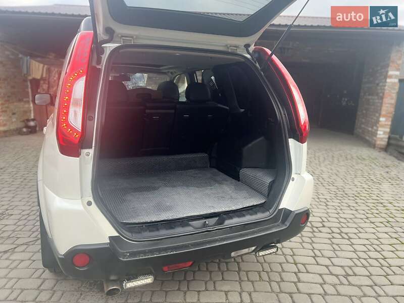 Позашляховик / Кросовер Nissan X-Trail 2012 в Хоролі