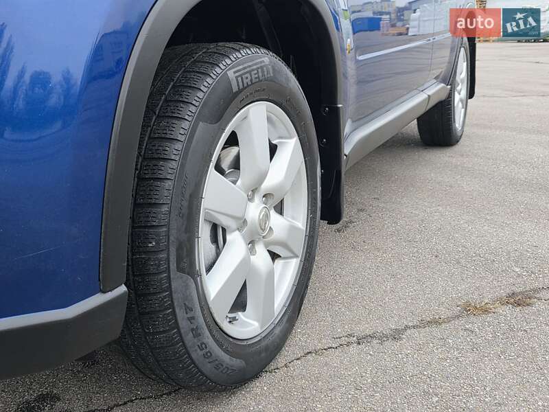 Позашляховик / Кросовер Nissan X-Trail 2007 в Хмельницькому