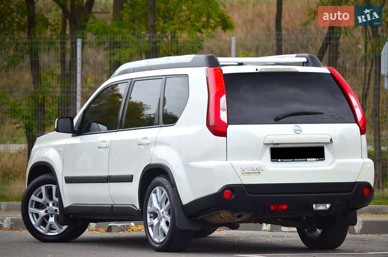 Внедорожник / Кроссовер Nissan X-Trail 2013 в Днепре