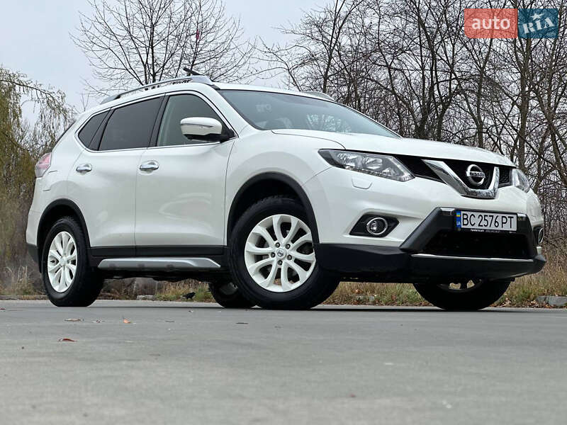 Внедорожник / Кроссовер Nissan X-Trail 2017 в Дрогобыче