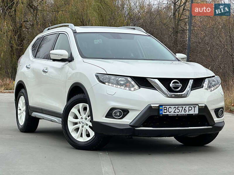 Внедорожник / Кроссовер Nissan X-Trail 2017 в Дрогобыче