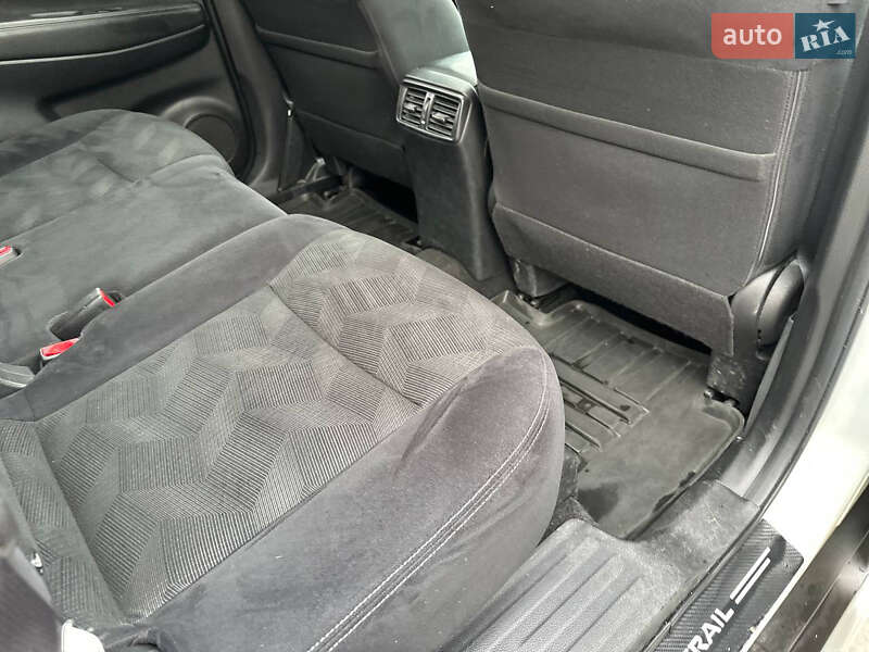 Внедорожник / Кроссовер Nissan X-Trail 2017 в Дрогобыче