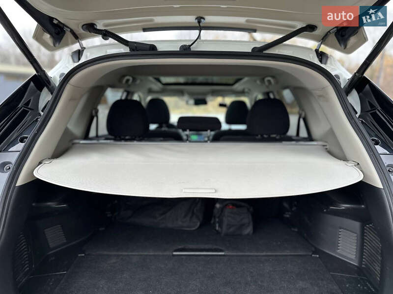 Внедорожник / Кроссовер Nissan X-Trail 2017 в Дрогобыче