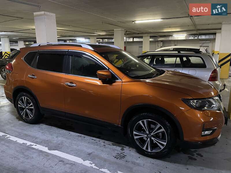 Позашляховик / Кросовер Nissan X-Trail 2017 в Одесі