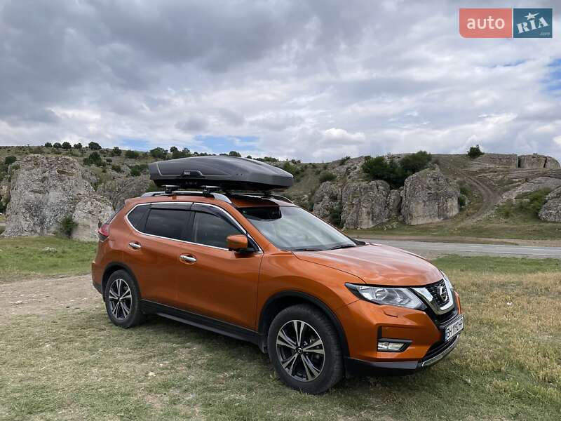 Позашляховик / Кросовер Nissan X-Trail 2017 в Одесі