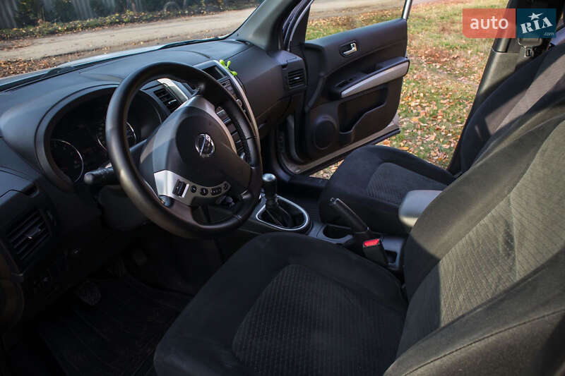 Позашляховик / Кросовер Nissan X-Trail 2014 в Лубнах