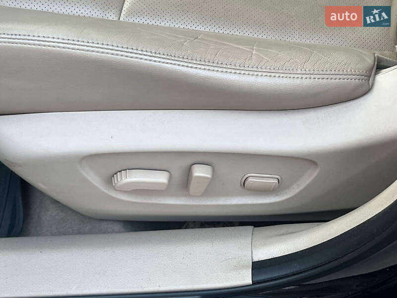 Внедорожник / Кроссовер Nissan X-Trail 2017 в Киеве