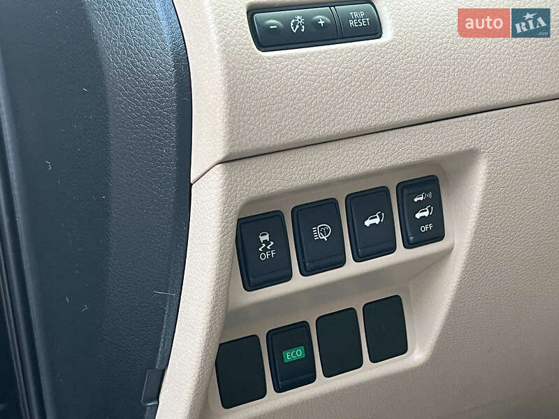 Внедорожник / Кроссовер Nissan X-Trail 2017 в Киеве