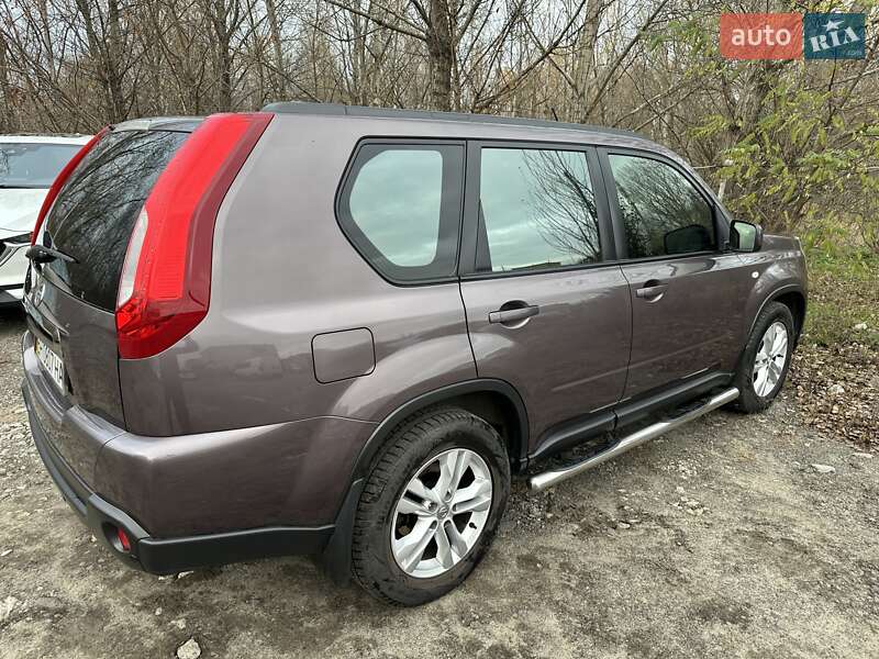 Позашляховик / Кросовер Nissan X-Trail 2012 в Києві