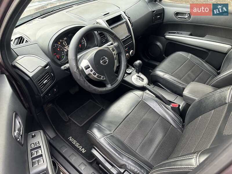 Позашляховик / Кросовер Nissan X-Trail 2012 в Києві