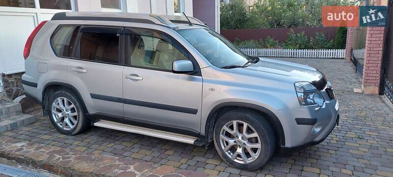 Внедорожник / Кроссовер Nissan X-Trail 2013 в Хмельницком