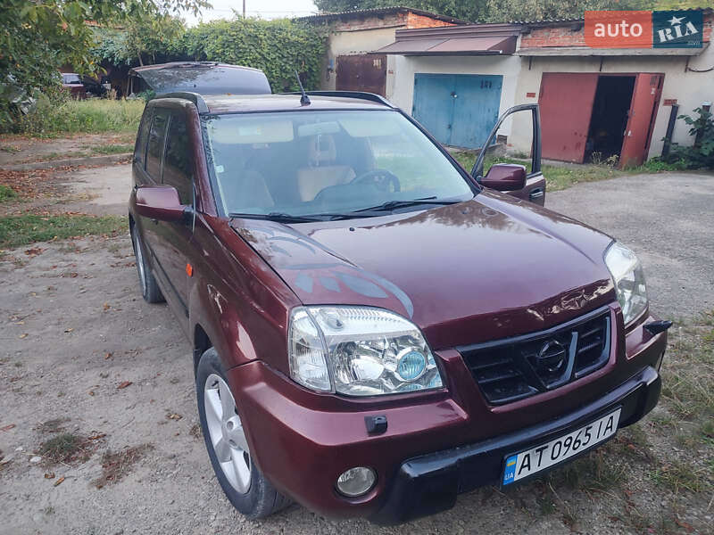 Позашляховик / Кросовер Nissan X-Trail 2002 в Івано-Франківську