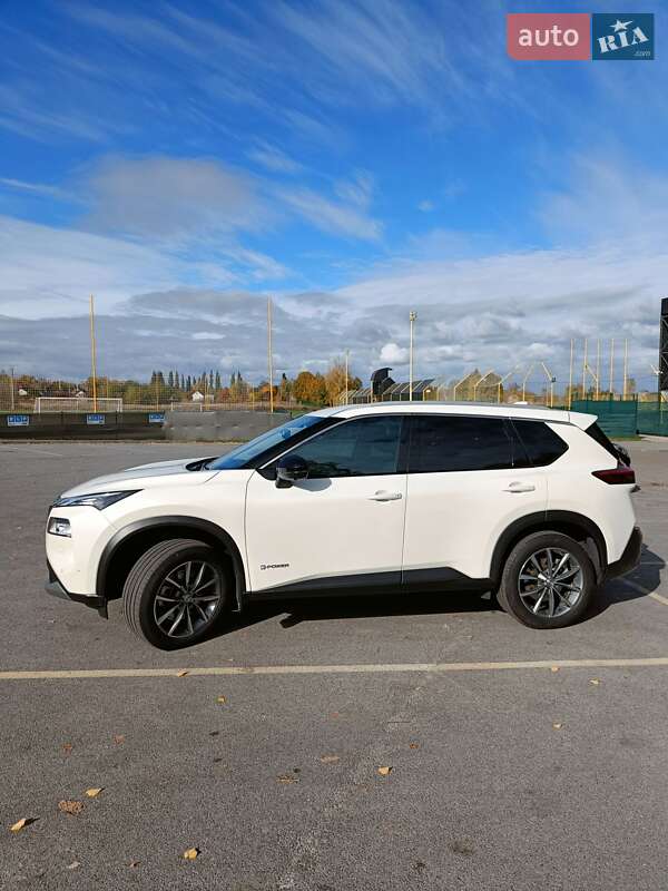 Внедорожник / Кроссовер Nissan X-Trail 2023 в Чернигове