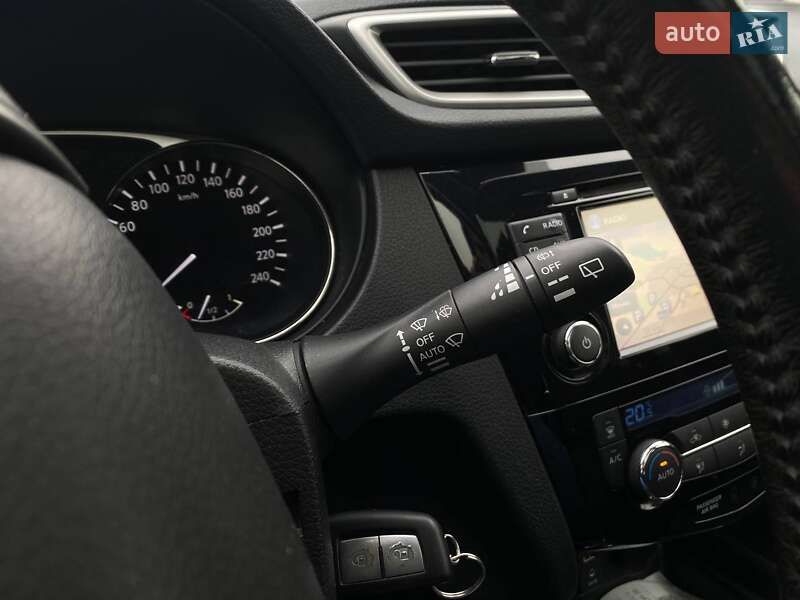 Внедорожник / Кроссовер Nissan X-Trail 2014 в Киеве