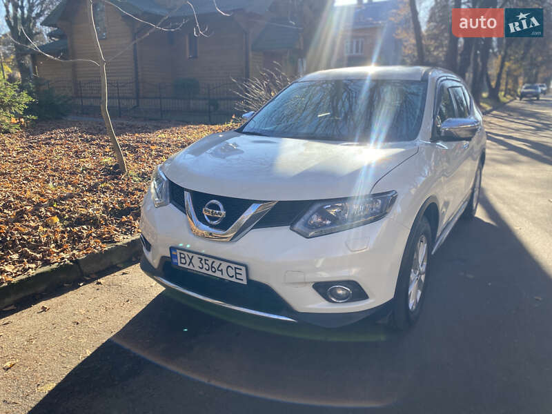 Внедорожник / Кроссовер Nissan X-Trail 2017 в Львове