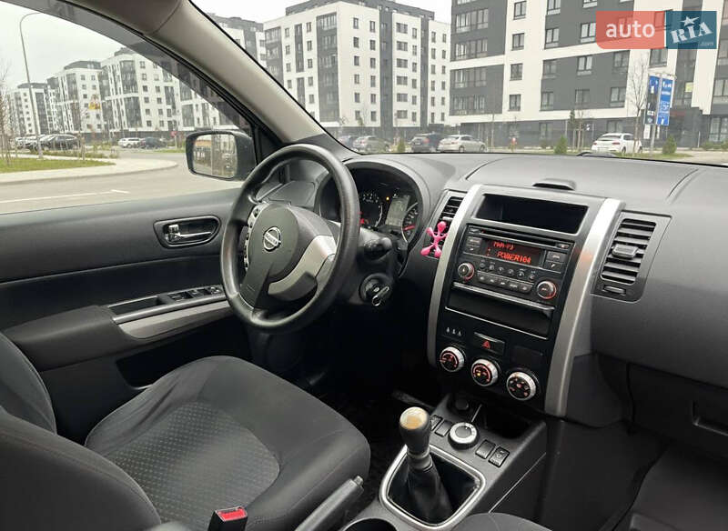 Внедорожник / Кроссовер Nissan X-Trail 2013 в Киеве