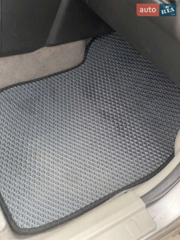 Внедорожник / Кроссовер Nissan X-Trail 2004 в Киеве