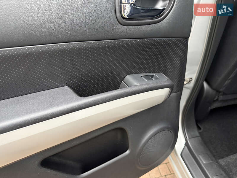 Внедорожник / Кроссовер Nissan X-Trail 2011 в Киеве фото 92 Внедорожник / Кроссовер Nissan X-Trail 2011 в Киеве