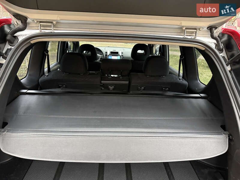 Внедорожник / Кроссовер Nissan X-Trail 2011 в Киеве фото 128 Внедорожник / Кроссовер Nissan X-Trail 2011 в Киеве