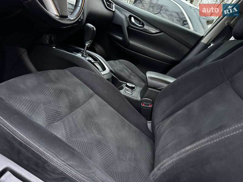 Внедорожник / Кроссовер Nissan X-Trail 2017 в Ахтырке