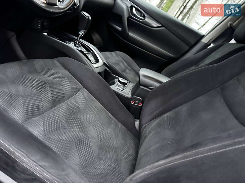 Внедорожник / Кроссовер Nissan X-Trail 2017 в Ахтырке