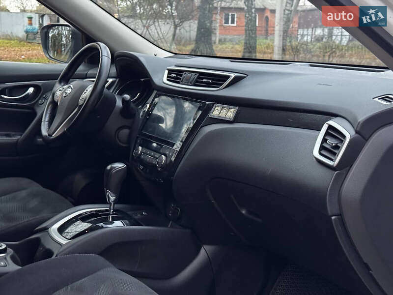 Внедорожник / Кроссовер Nissan X-Trail 2017 в Ахтырке