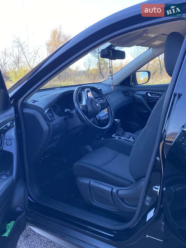 Внедорожник / Кроссовер Nissan X-Trail 2020 в Мукачево