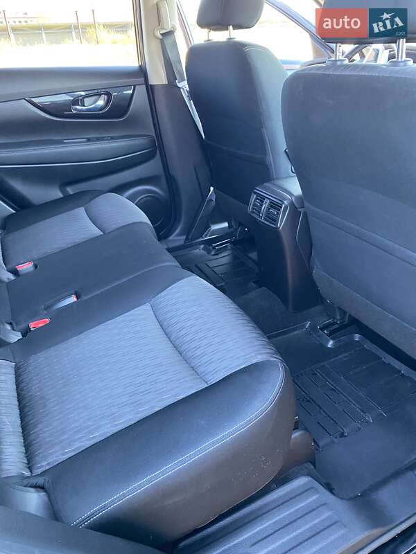 Внедорожник / Кроссовер Nissan X-Trail 2020 в Мукачево