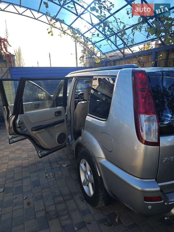 Внедорожник / Кроссовер Nissan X-Trail 2003 в Одессе