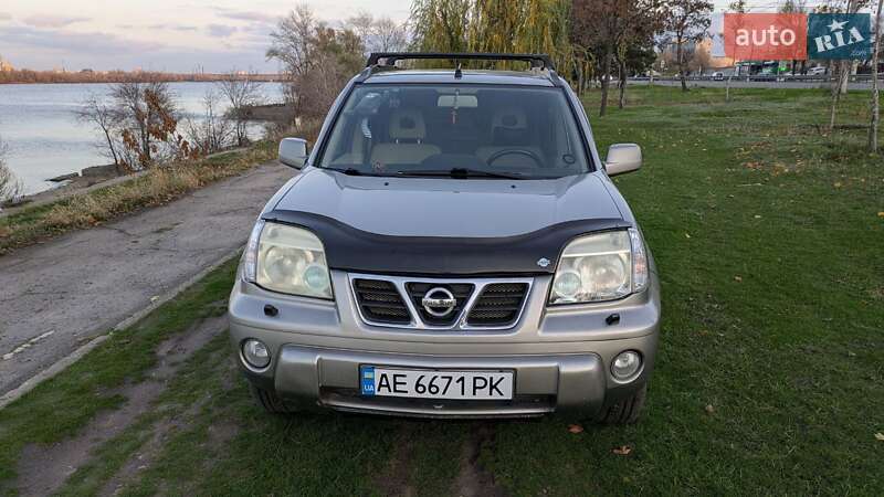 Внедорожник / Кроссовер Nissan X-Trail 2003 в Днепре