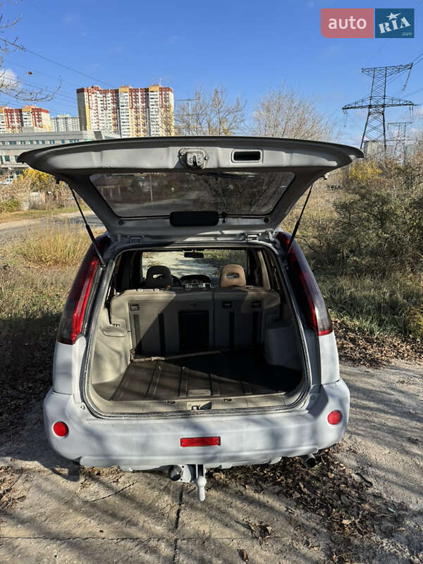 Внедорожник / Кроссовер Nissan X-Trail 2005 в Киеве