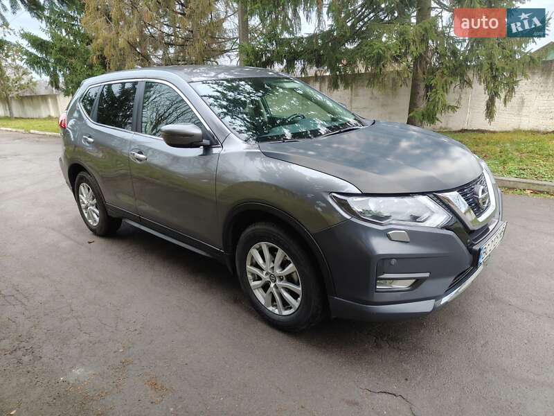 Внедорожник / Кроссовер Nissan X-Trail 2020 в Остроге