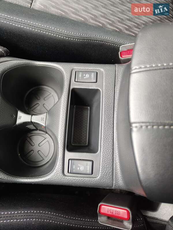 Внедорожник / Кроссовер Nissan X-Trail 2020 в Остроге