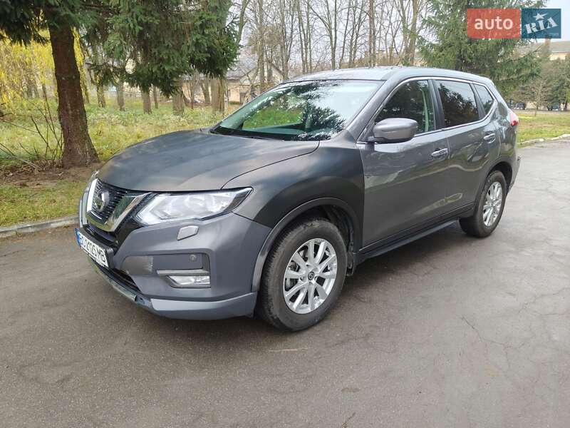 Внедорожник / Кроссовер Nissan X-Trail 2020 в Остроге