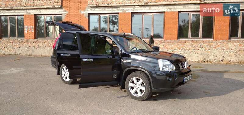 Внедорожник / Кроссовер Nissan X-Trail 2008 в Чугуеве