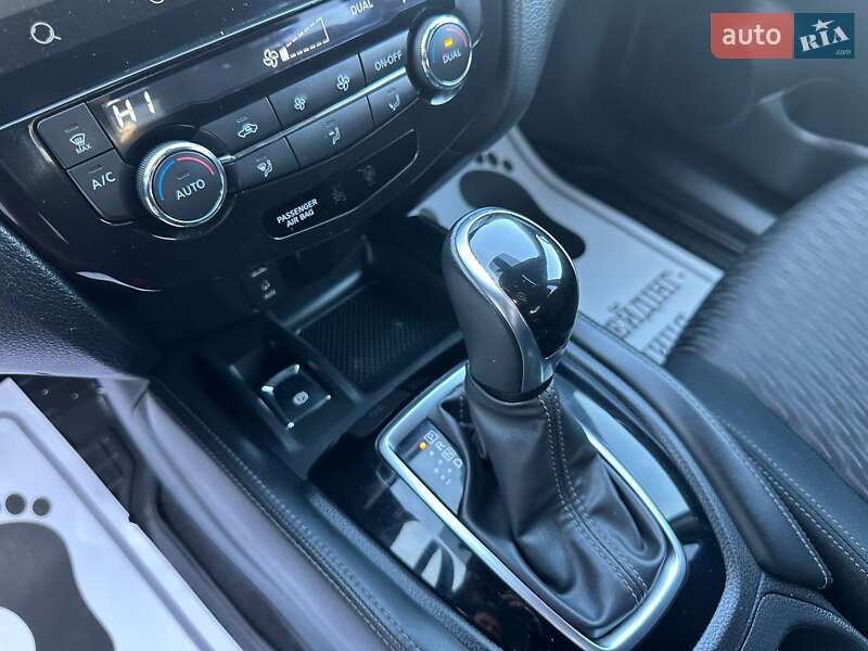 Внедорожник / Кроссовер Nissan X-Trail 2020 в Виннице