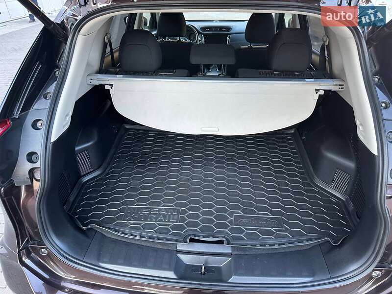 Внедорожник / Кроссовер Nissan X-Trail 2020 в Виннице