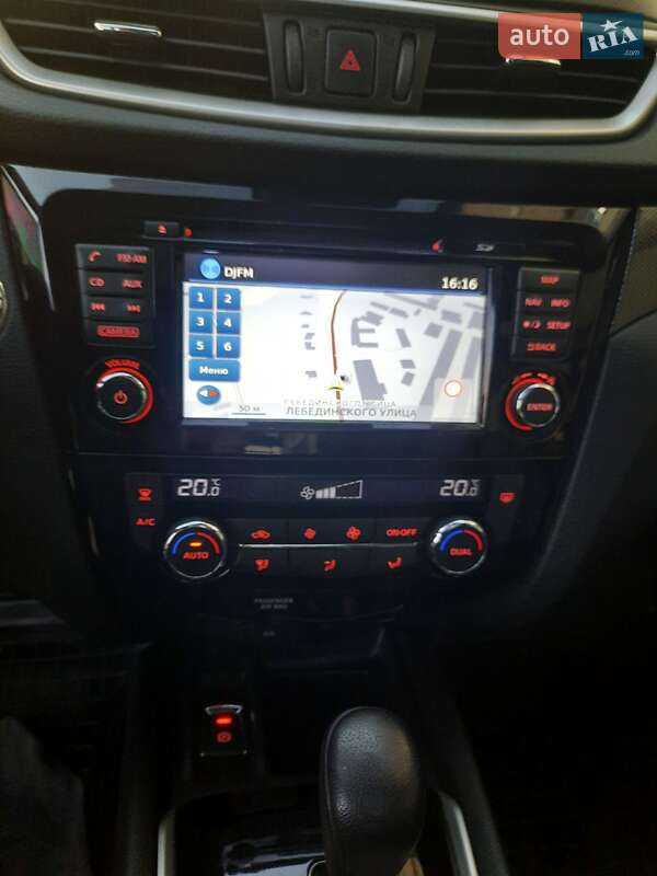 Внедорожник / Кроссовер Nissan X-Trail 2016 в Виннице