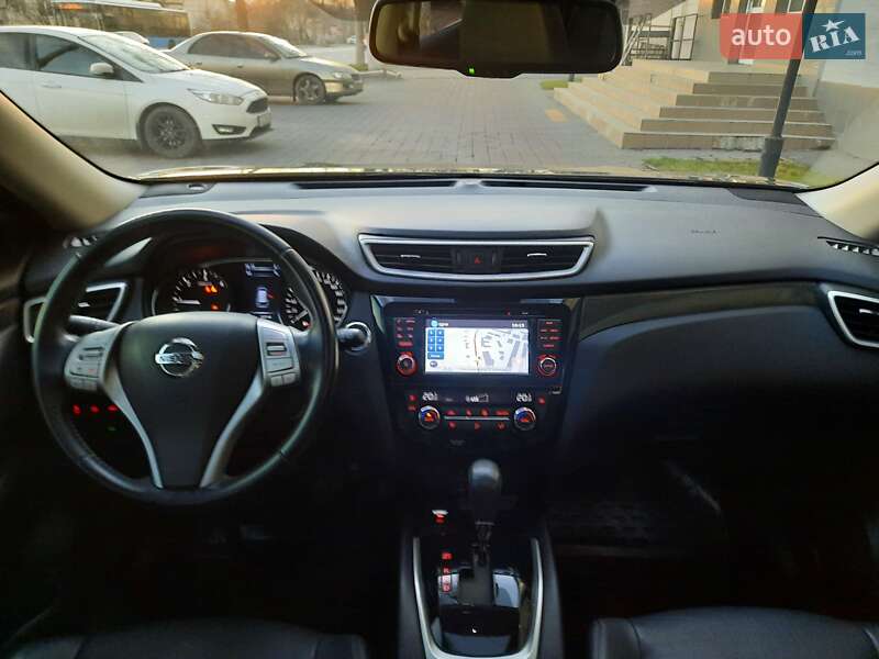 Внедорожник / Кроссовер Nissan X-Trail 2016 в Виннице