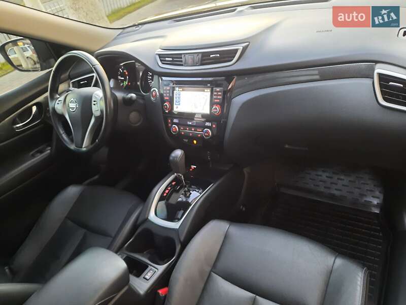 Внедорожник / Кроссовер Nissan X-Trail 2016 в Виннице