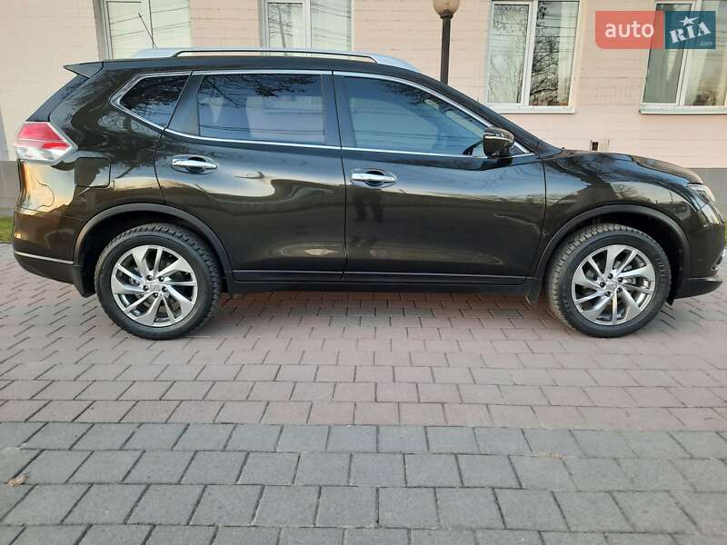 Внедорожник / Кроссовер Nissan X-Trail 2016 в Виннице