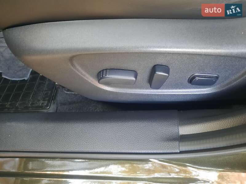 Внедорожник / Кроссовер Nissan X-Trail 2016 в Виннице