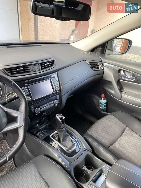 Внедорожник / Кроссовер Nissan X-Trail 2021 в Днепре