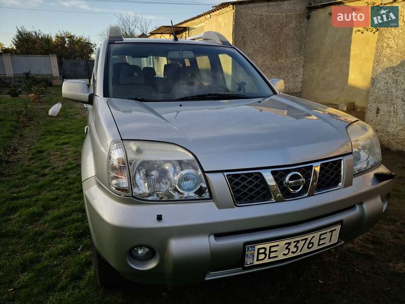 Внедорожник / Кроссовер Nissan X-Trail 2006 в Южноукраинске