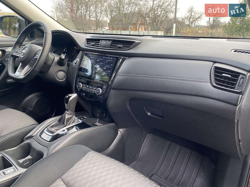 Внедорожник / Кроссовер Nissan X-Trail 2021 в Ромнах