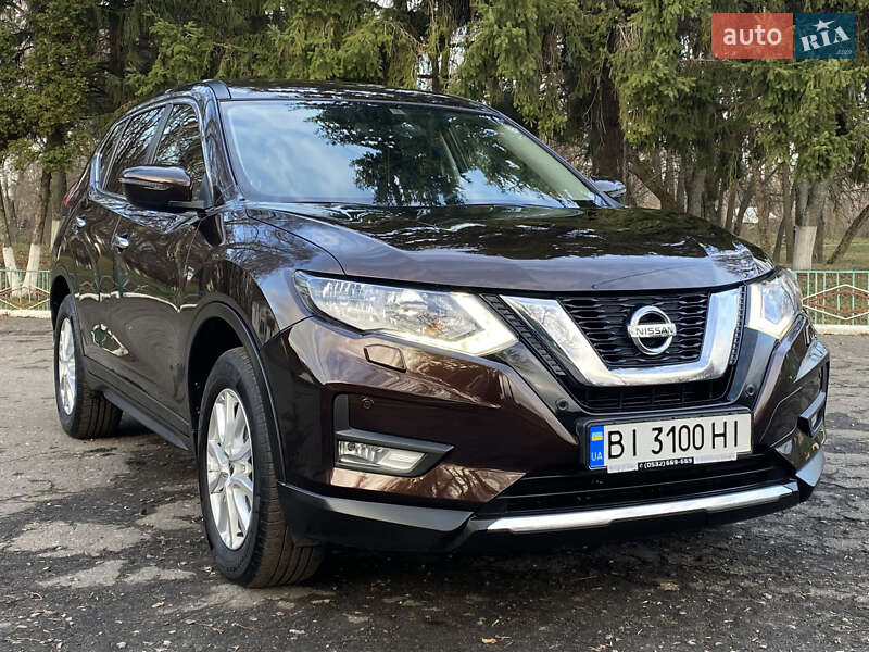 Внедорожник / Кроссовер Nissan X-Trail 2021 в Ромнах