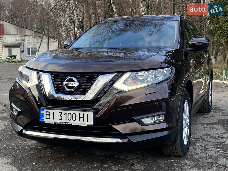 Внедорожник / Кроссовер Nissan X-Trail 2021 в Ромнах